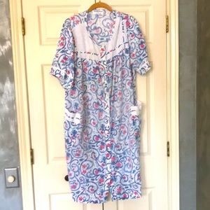 ❤️2/$30 Homebodies night-gown